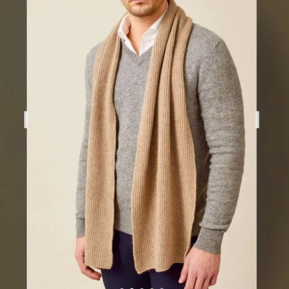 NWT Gorgeous West Loop Beige / Tan Men’s Knit Scarf New